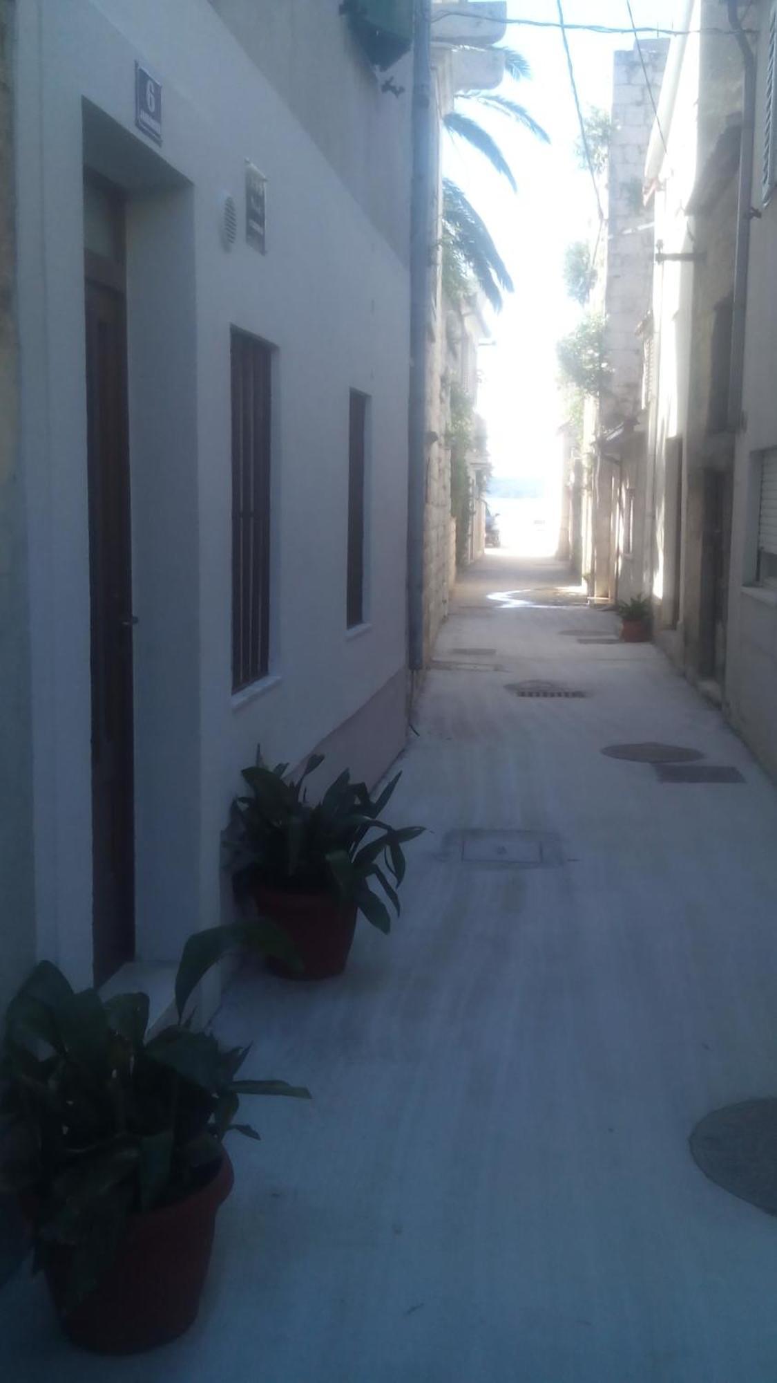 Apartman Drazin Kaštela Cameră foto